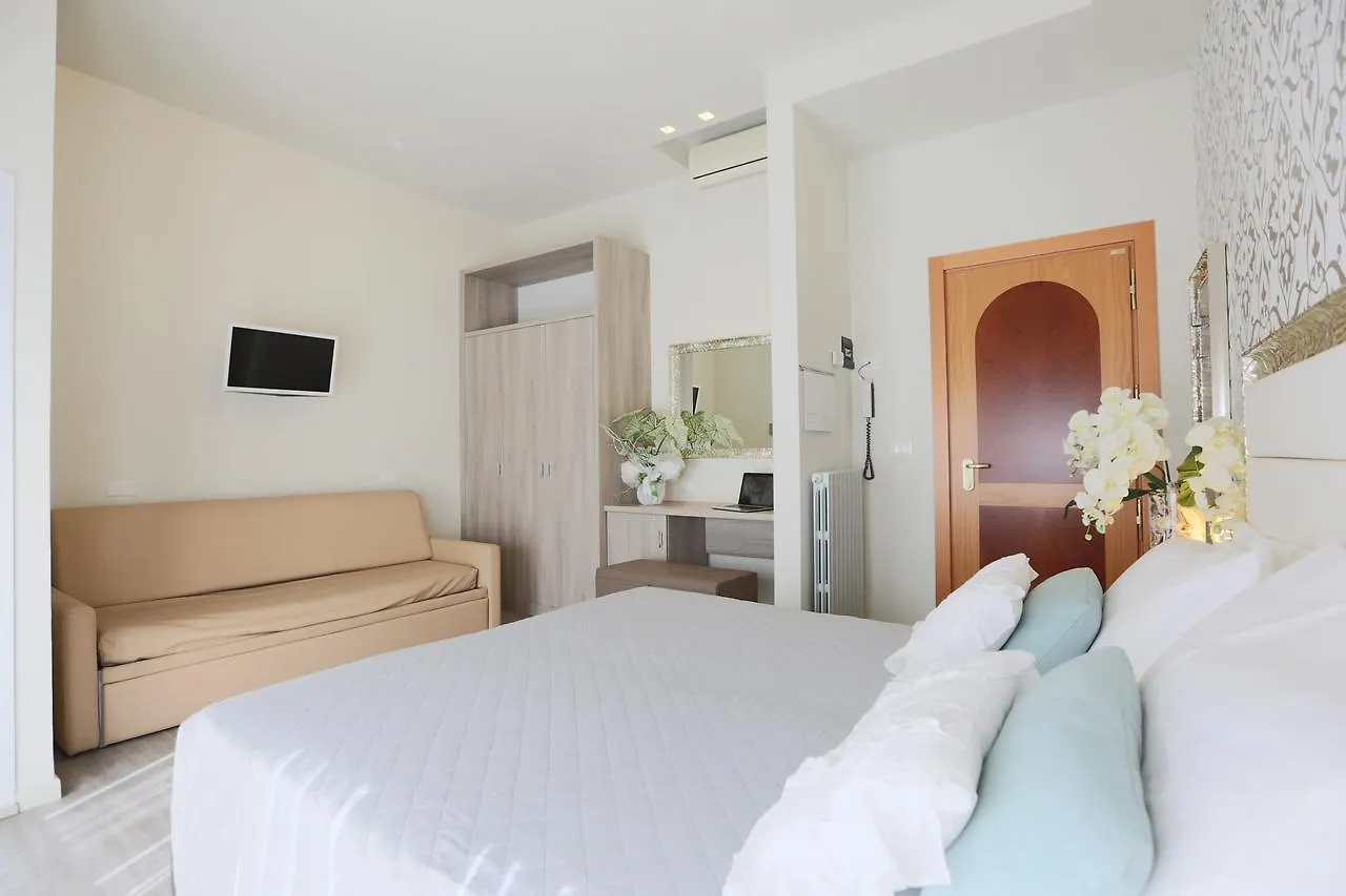 Elisabetta Hotel Cesenatico Italy